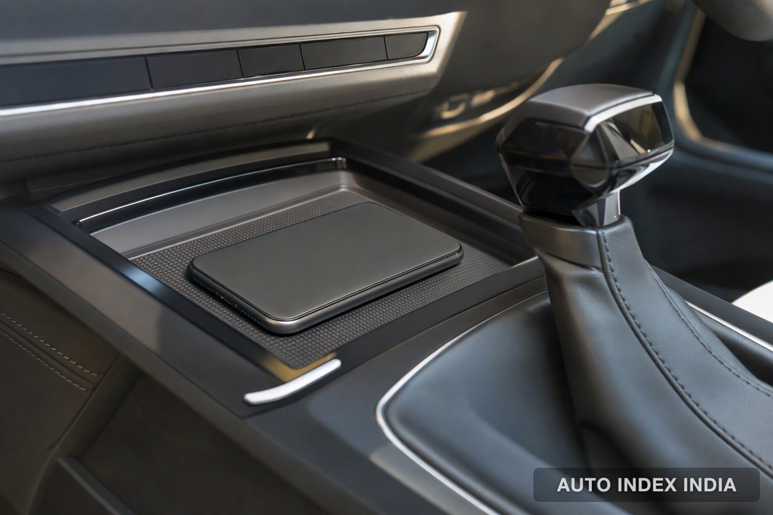 Best Mid-Size SUVs With Wireless Charging Under Rs 15 Lakh in India (2026)